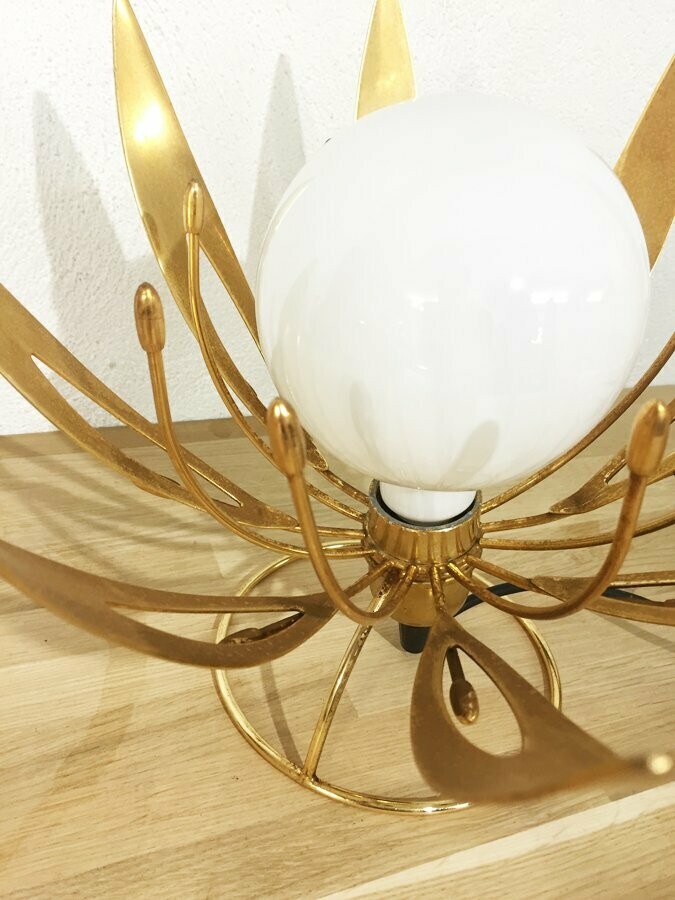 Lampe italienne vintage "Lotus" dorée, 1970