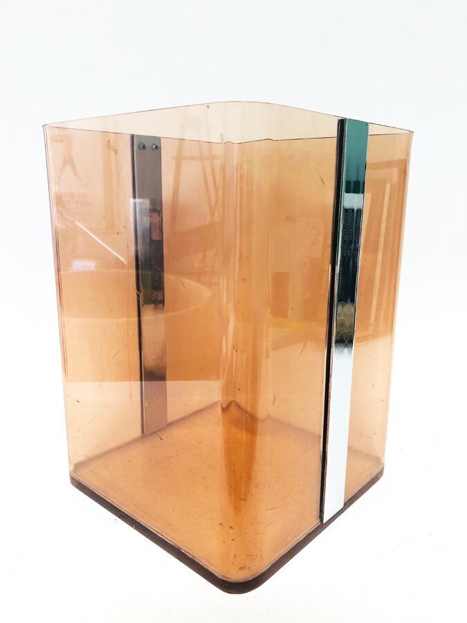 Corbeille porte parapluies plexiglas, 1970