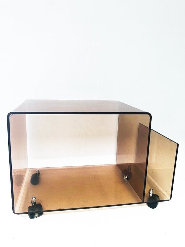 Table d’appoint, porte revues, 1970