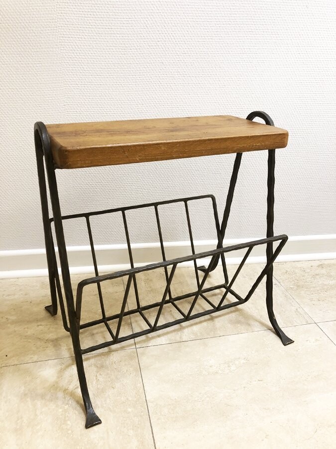 Porte revues brutaliste, 1970