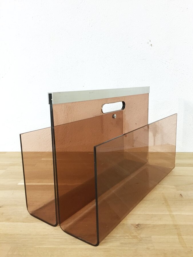 Porte revues plexiglas, 1970