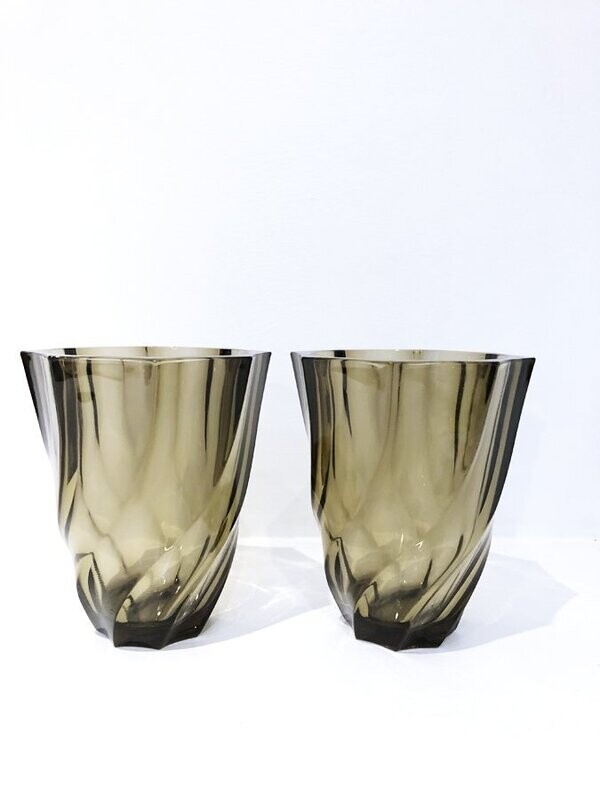 Paire de vases en verre d'Arques,  1970