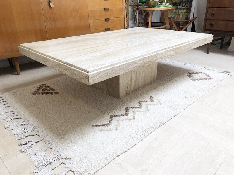 Table basse en travertin, 1970
