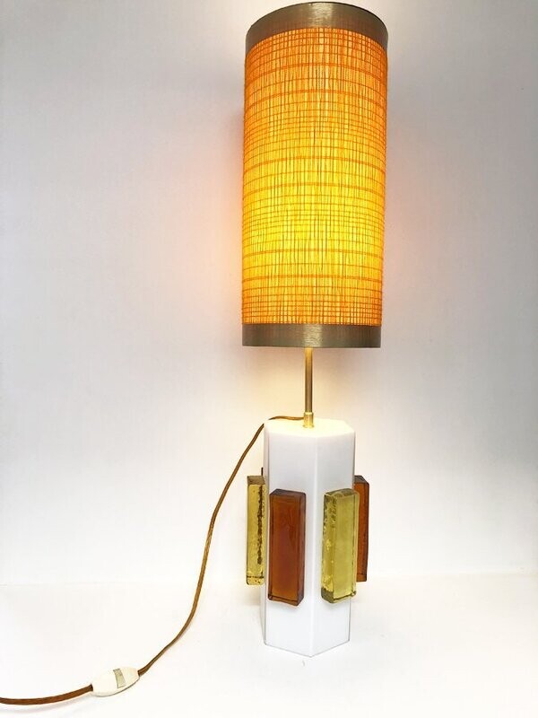 Lampe scandinave en verre opalin, 1960