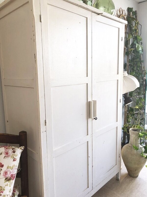 Armoire Parisienne vintage, 1950