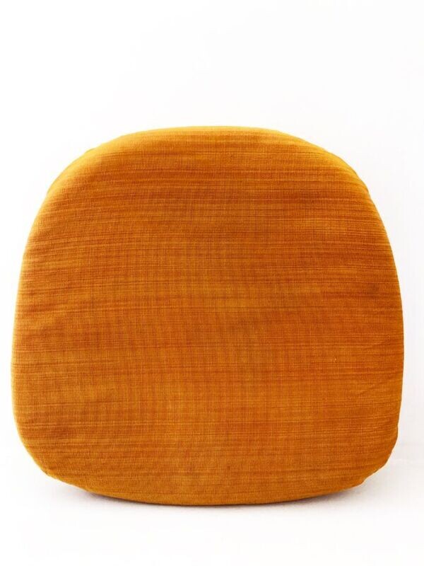 Coussin orange fauteuil tulipe Saarinen, 1970