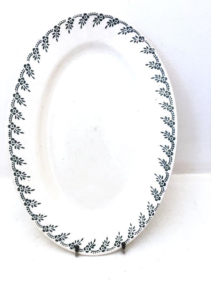 Plat ovale terre de fer, début 20eme