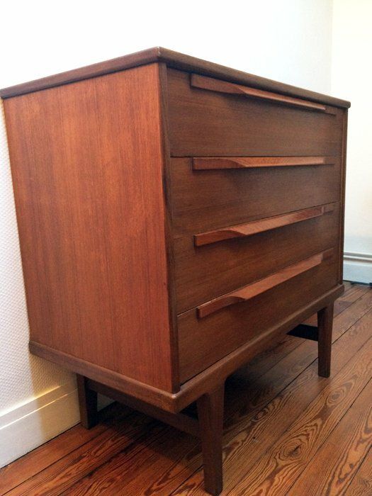 Commode scandinave en teck, 1960 Commode scandinave en teck, 1960