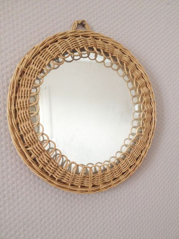 Miroir rotin forme fleur, 1950 Miroir rotin forme fleur, 1950