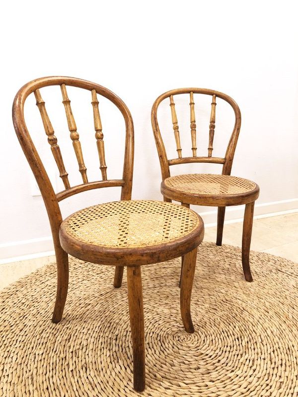 Paire chaises enfant bois courbé, Fischel Paire chaises enfant bois courbé, Fischel