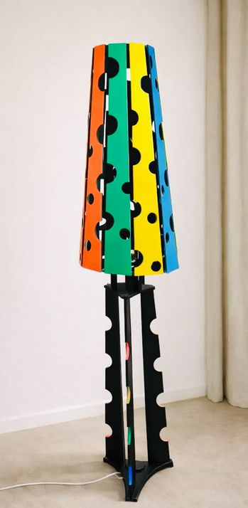 Lampadaire postmoderne Memphis, circa 1980