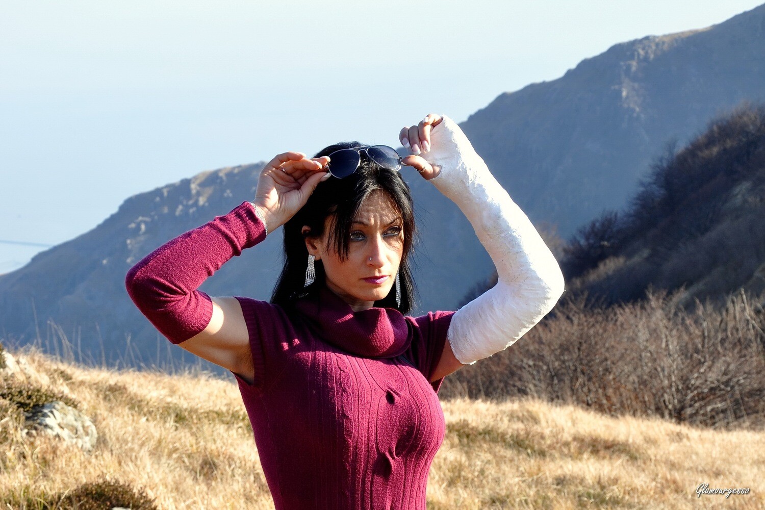 Sonia LAC - VIDEO 03: Busty in red