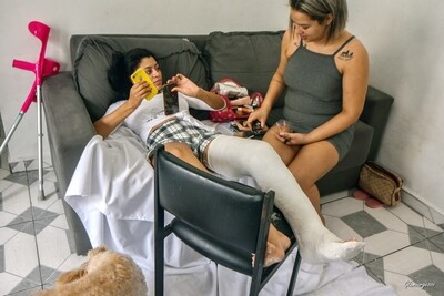 Yasmine LLC - VIDEO 01: Broken leg again!