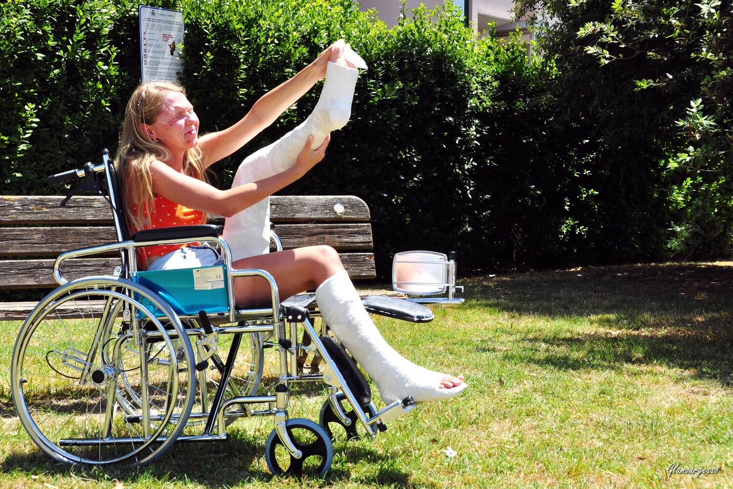 Svitlana LLC+SLC - VIDEO 01: Out from the hospital
