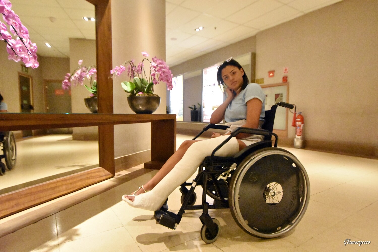 Yasmine LLC - VIDEO 04: Shopping in wheelchair