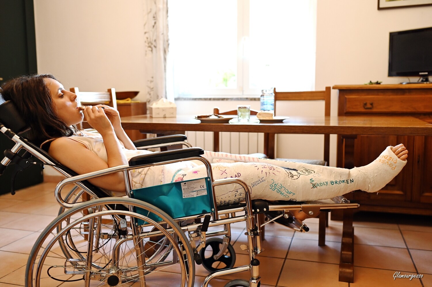 Alessia 1,5 HS Bar - VIDEO 06: Breakfast in wheelchair
