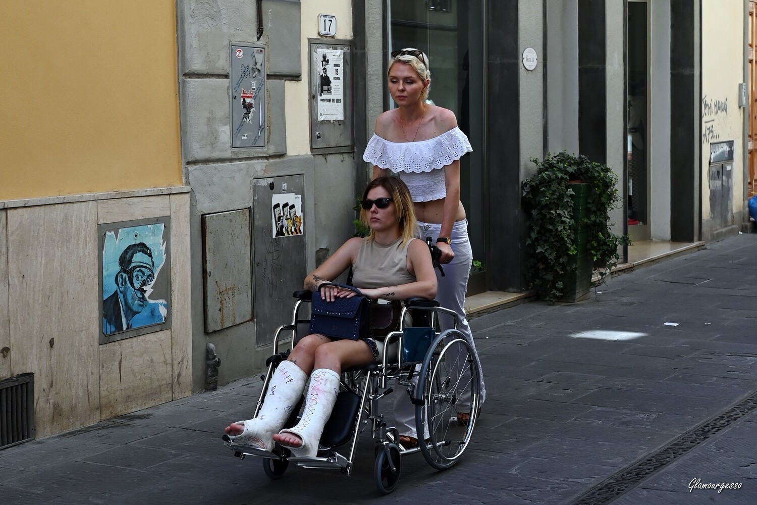 Elena DSLC - VIDEO 04: Shopping in wheelchair