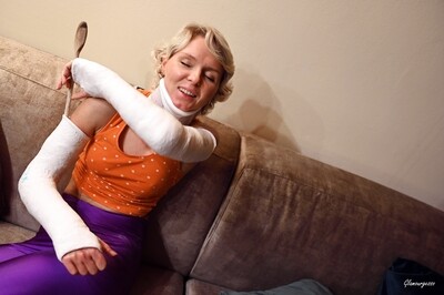 SVITLANA DLAC - VIDEO 02: Shoes addicted