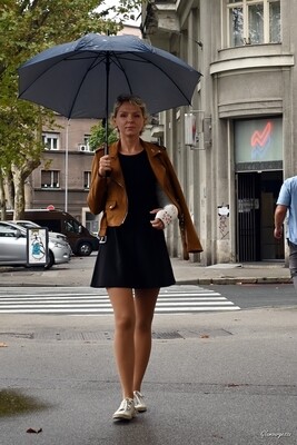 Svitlana LAC - VIDEO 06: Shopping with a broken wrist