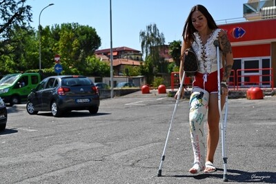 Polina LLC - VIDEO 06: Crutching to supermarket