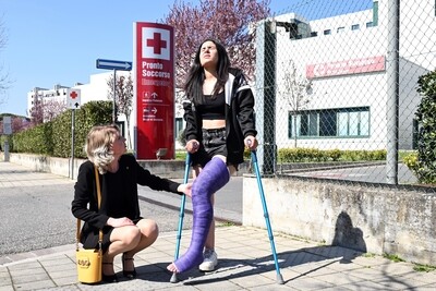 Aurora Purple LLC - VIDEO 02: Help me with crutches