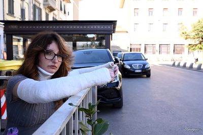Sara DLATS - VIDEO 06: Feed me, please