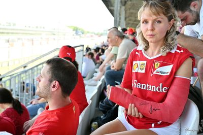 Svitlana Red LAC - VIDEO 05: Race day with broken arm