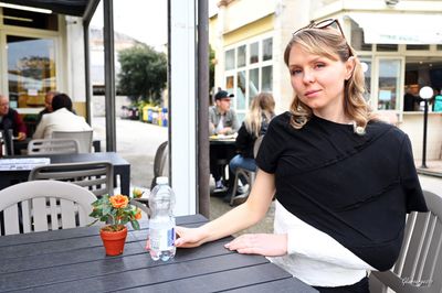 Svitlana Velpeau - VIDEO 02: Walking at the port