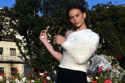 Yesmin Velpeau - VIDEO 06: Cast and skirt