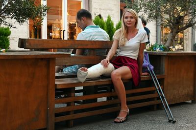 Svitlana LLC 2025 - VIDEO 05: Evening crutchwalk in my huge cast
