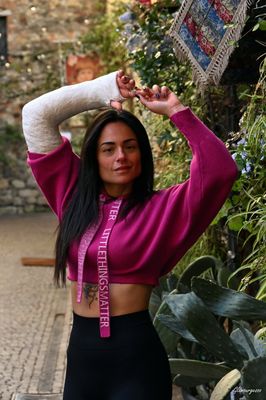 Ilaria M. LAC - VIDEO 03: Shopping with broken arm