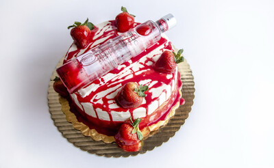 Strawberry Glazed Cake 9” 