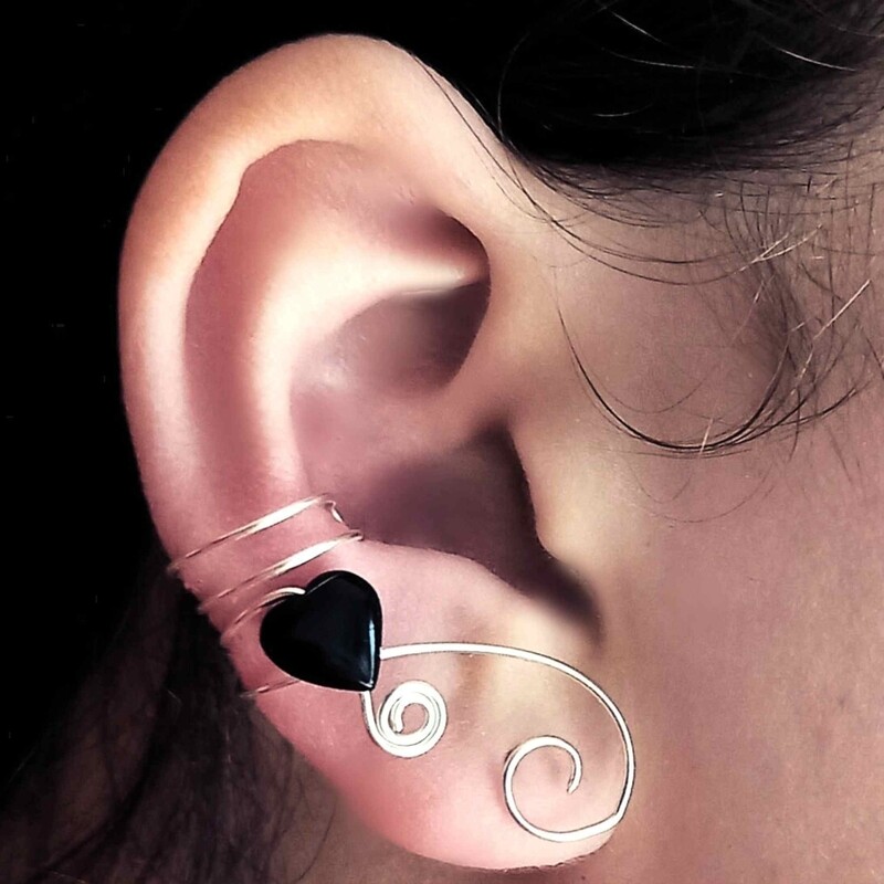 Black Onyx Heart Ear Cuff No Piercing - Whimsigoth Grunge Single or Pair