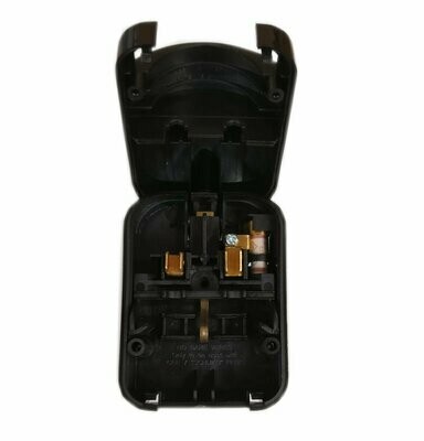 ST6 BLACK OR WHITE  13AMP ADAPTOR PLUG (2101) EXSMISST6