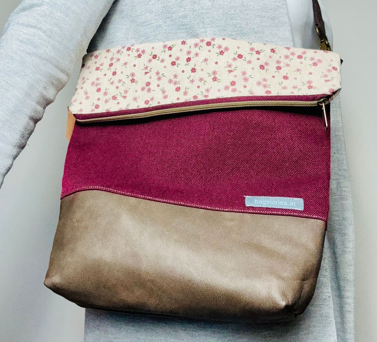 FOLDOVER.bag - Blümchen/bordeaux