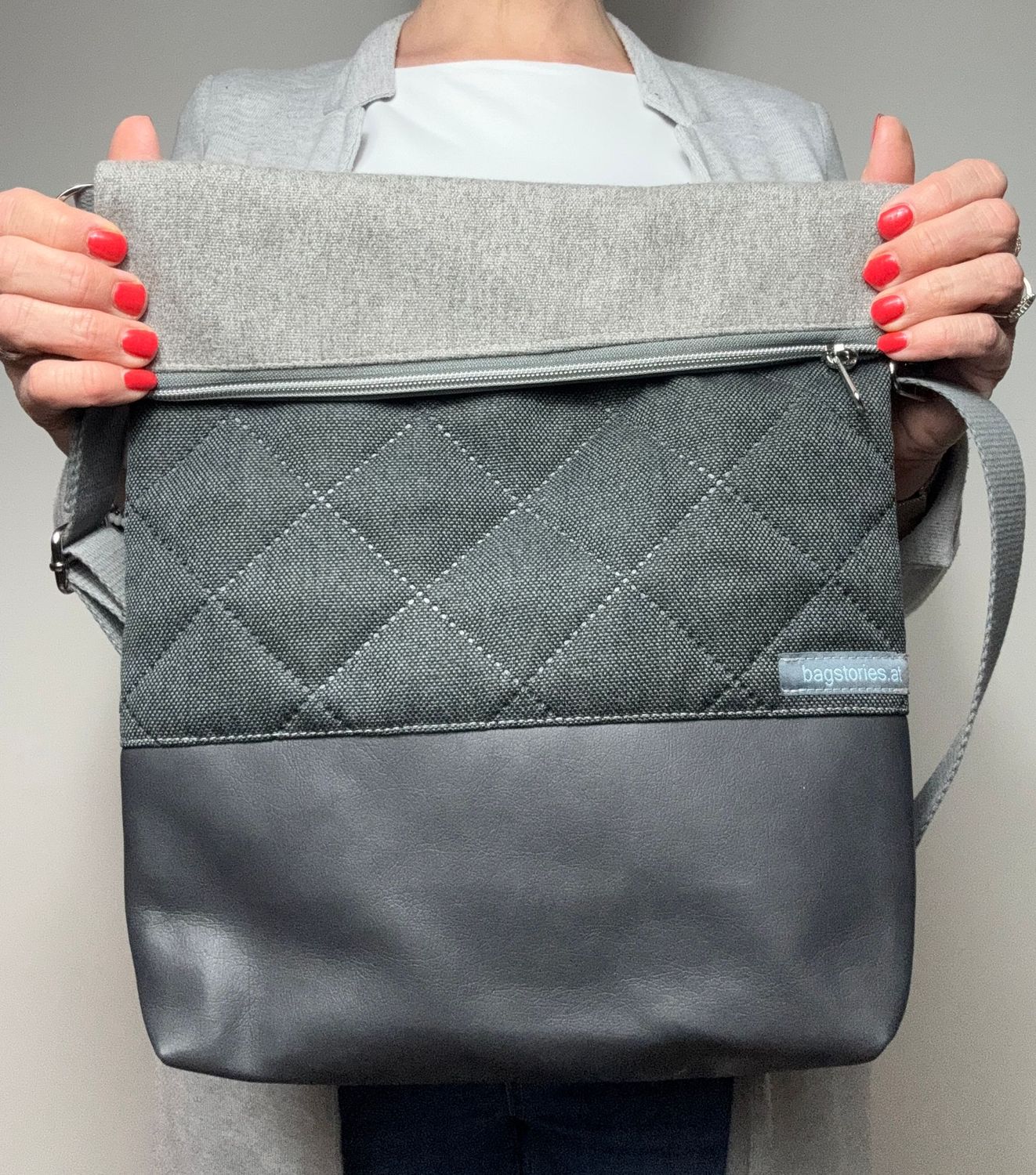 FOLDOVER.bag -grau/anthrazit