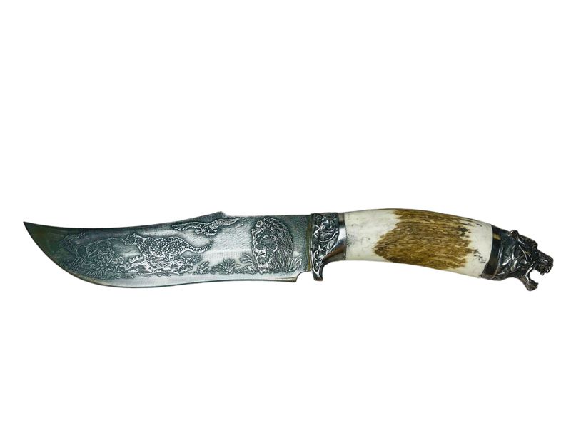Uzbek knife Pchak Tiger, &quot;Horn&quot; handle, with engraving, blade 18-19 cm, total length 33-34 cm.