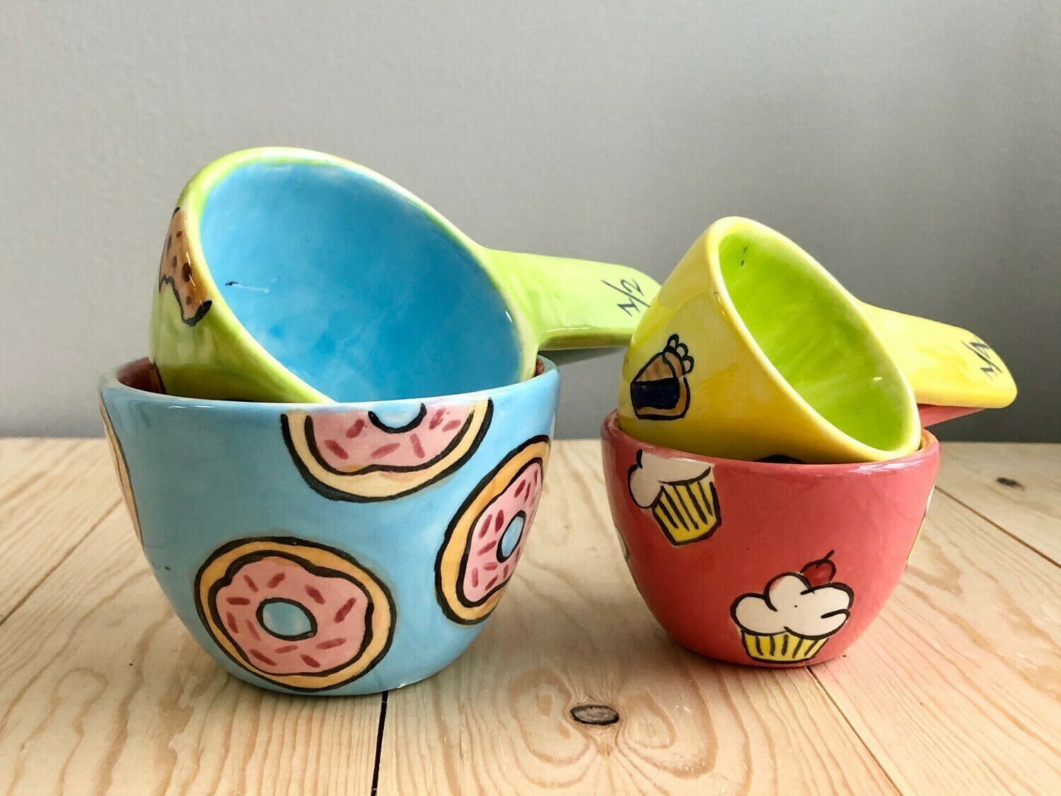 Measuring Cups with Handles