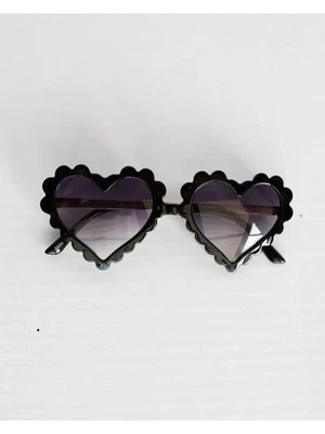 Sawyer Sunglasses - Black Hearts