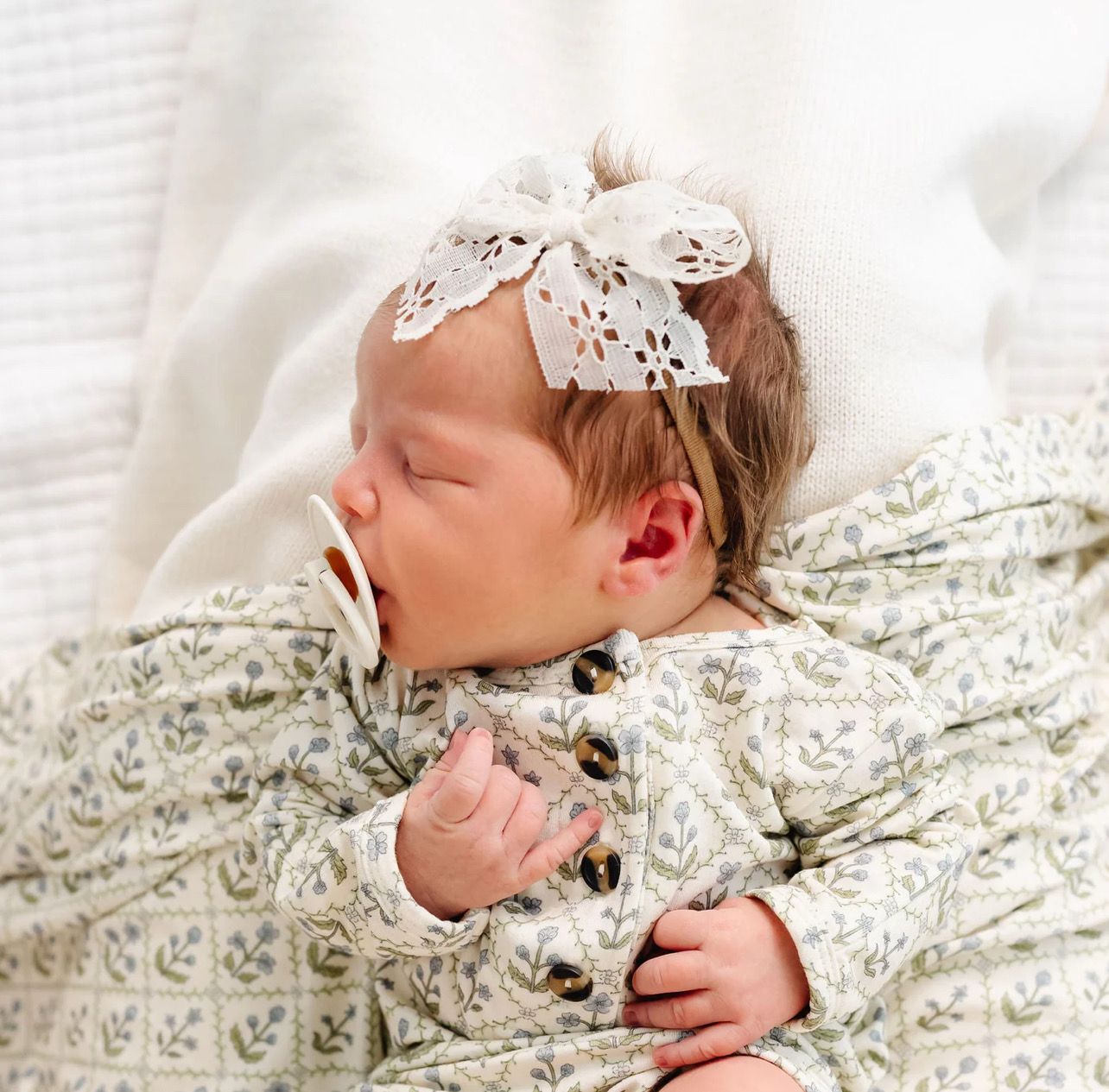 Lou Lou &amp; Co &quot;Etta&quot; Knotted Gown &amp; Lace Bow Headband - 0/3m