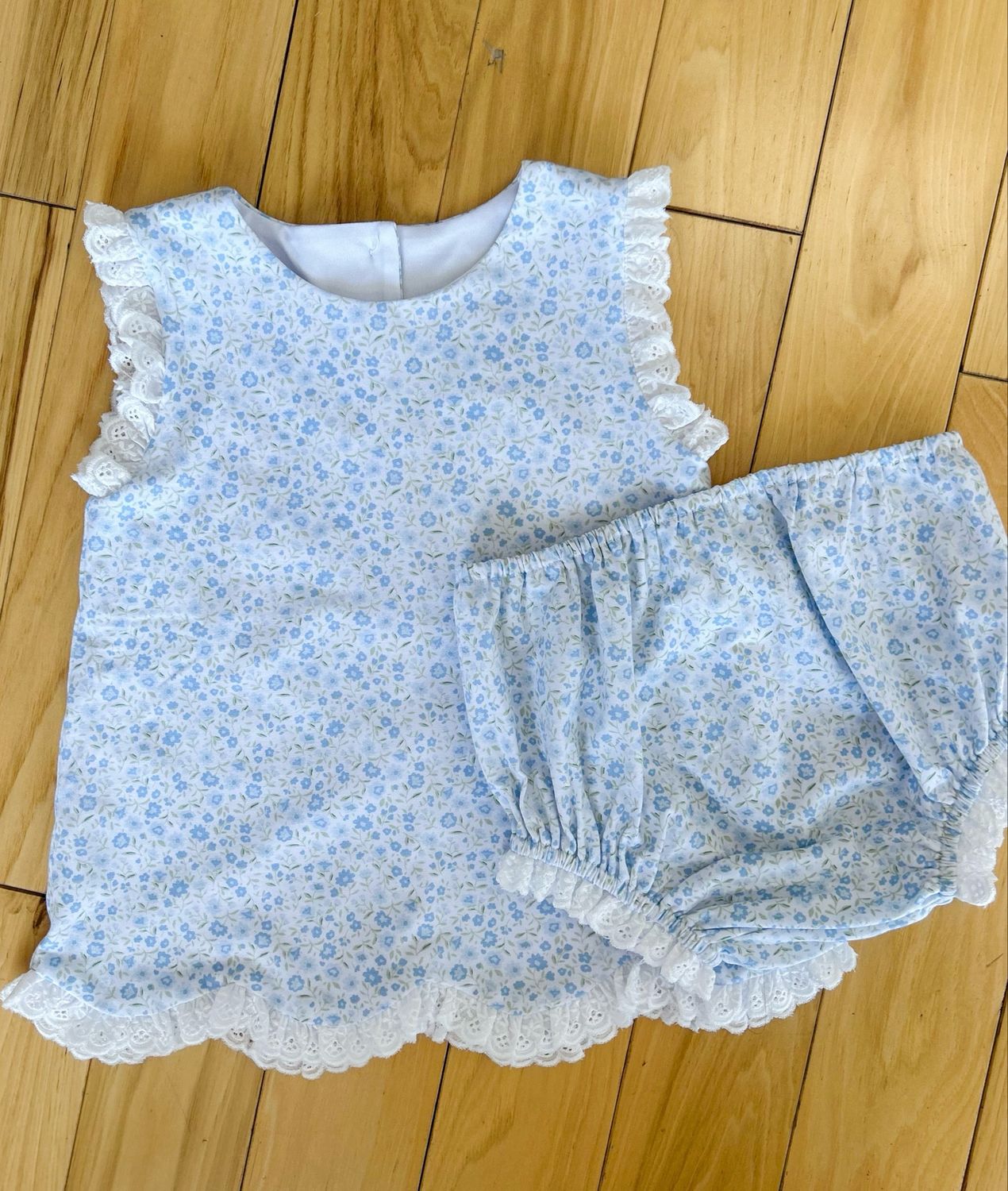 May Flowers Bloomer Set w/ Lace