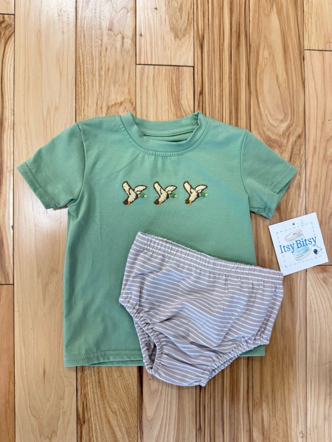 Mallard Embroidered Diaper Set