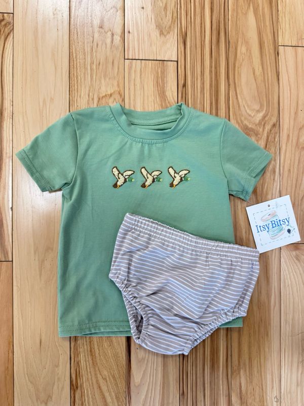 Mallard Embroidered Diaper Set