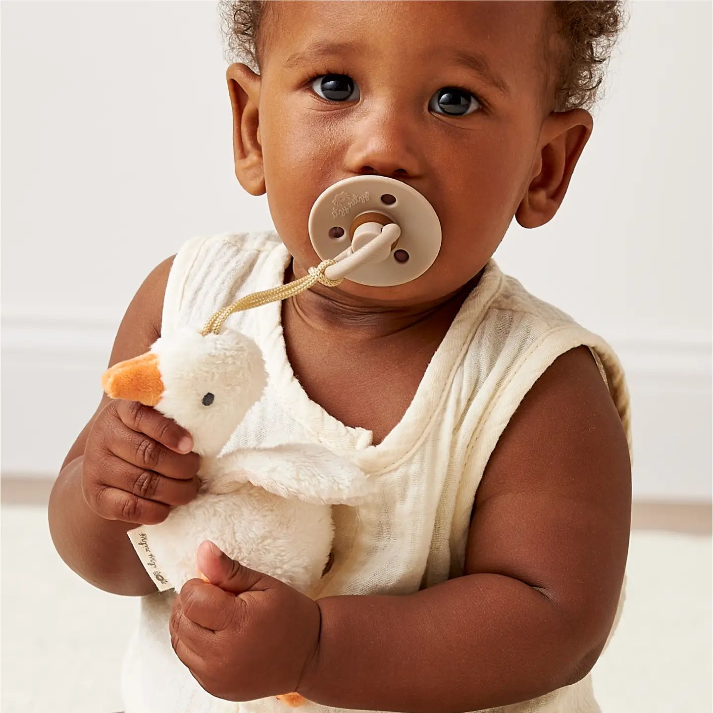 Bitzy Pal Natural Rubber Pacifier &amp; Plush- Goose