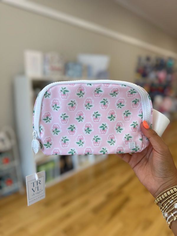 TRVL Crossbody Bag - Petite Fleur Pink