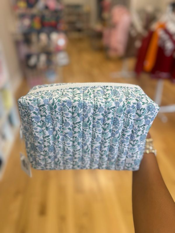TRVL Quilted Everyday Bag - Hamptons Floral