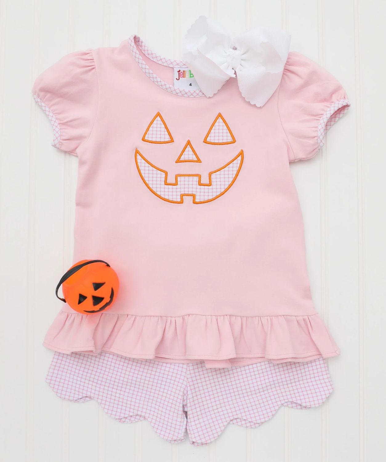 Pink Carving Cutie Scallop Short Set