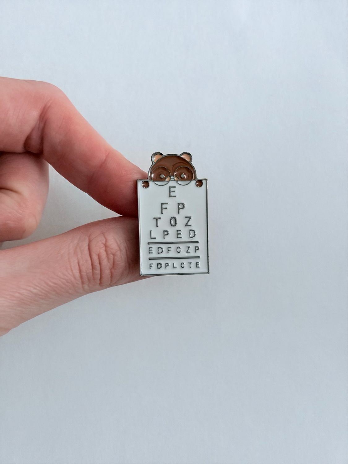 Sagė akių ligų gydytojui