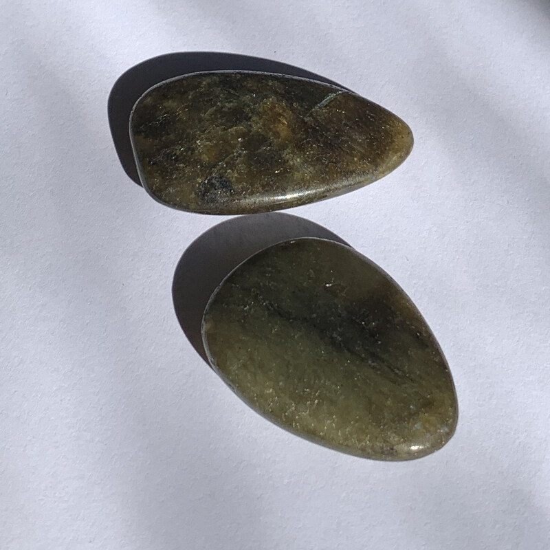 Labradorite smooth stone