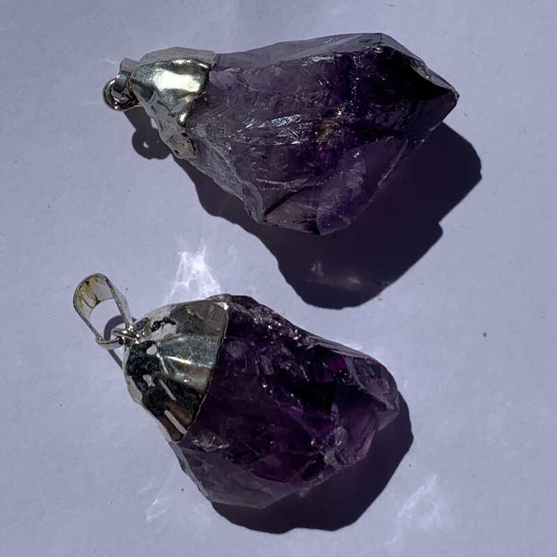 Natural Amethyst Pendant (Silver plated)